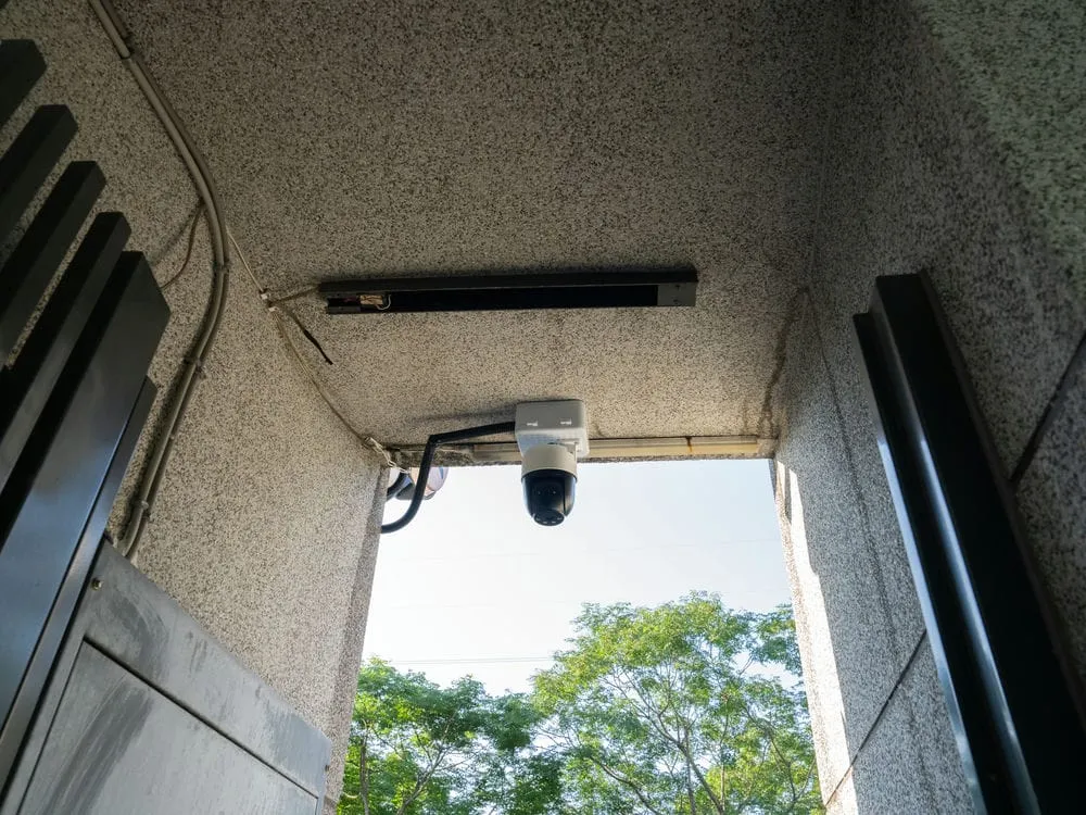 台中北屯區環太東路車庫球型+槍型網路監視器安裝 5